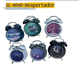 Relógio Retrô Analógico de Mesa Astronauta